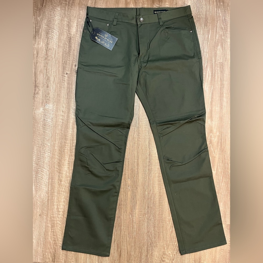 United By Blue 🌊 Green Pants